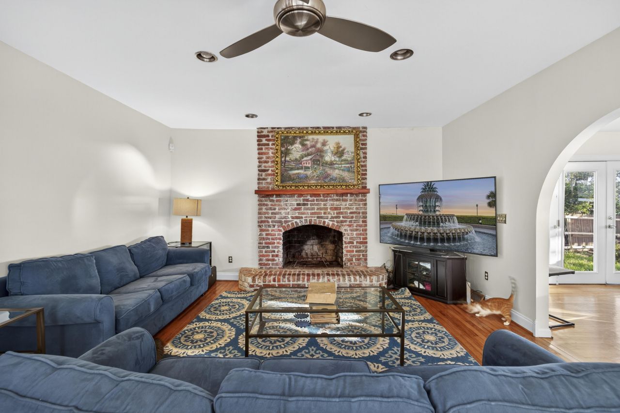 5703 St Angela Drive Photo 7