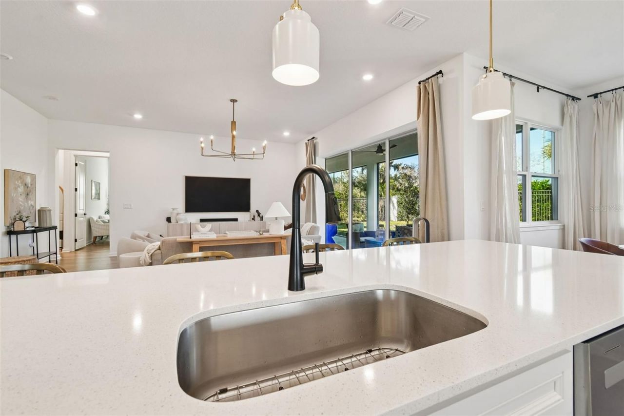 13816 Sharp Hawk Drive, Riverview, FL 33569 Photo