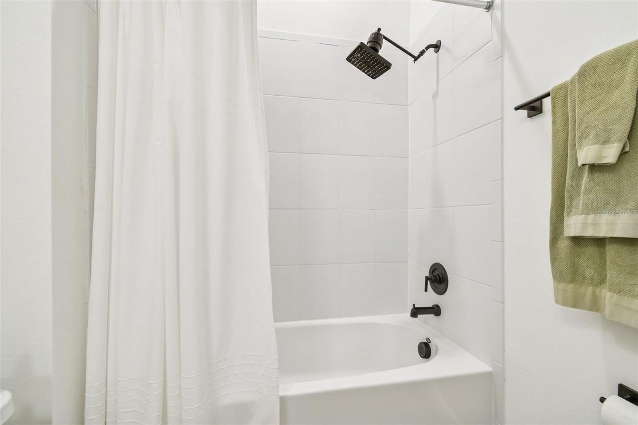 13816 Sharp Hawk Drive, Riverview, FL 33569 Photo