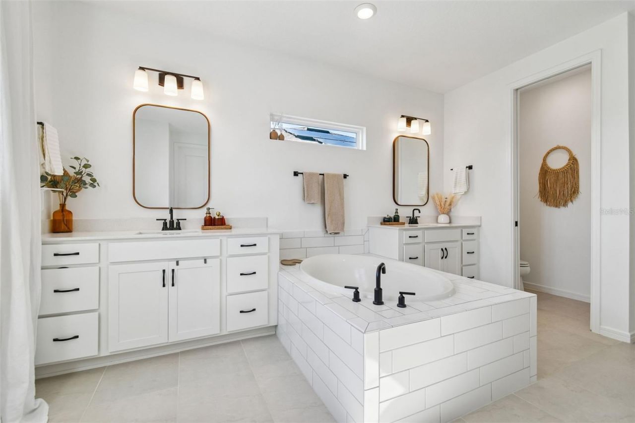 13816 Sharp Hawk Drive, Riverview, FL 33569 Photo