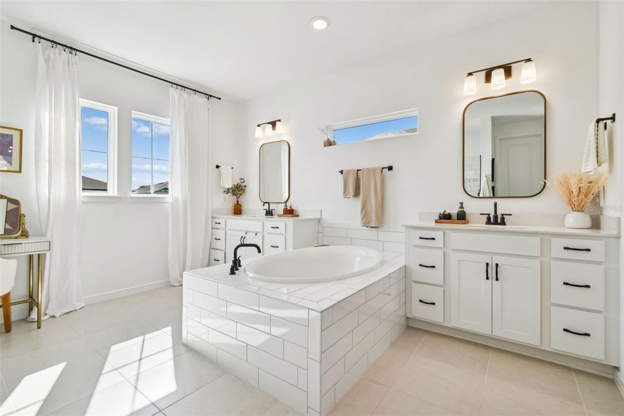 13816 Sharp Hawk Drive, Riverview, FL 33569 Photo