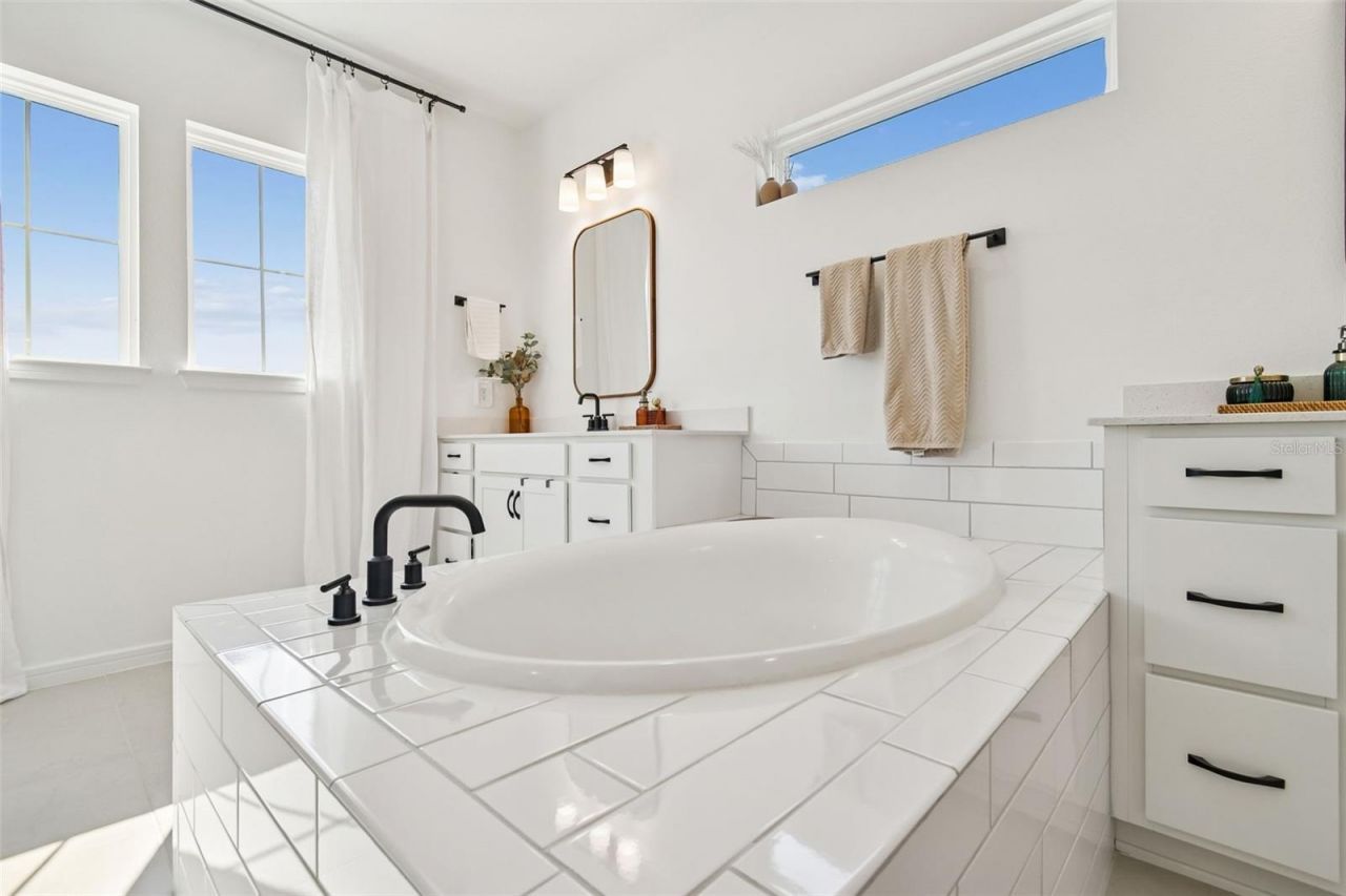 13816 Sharp Hawk Drive, Riverview, FL 33569 Photo