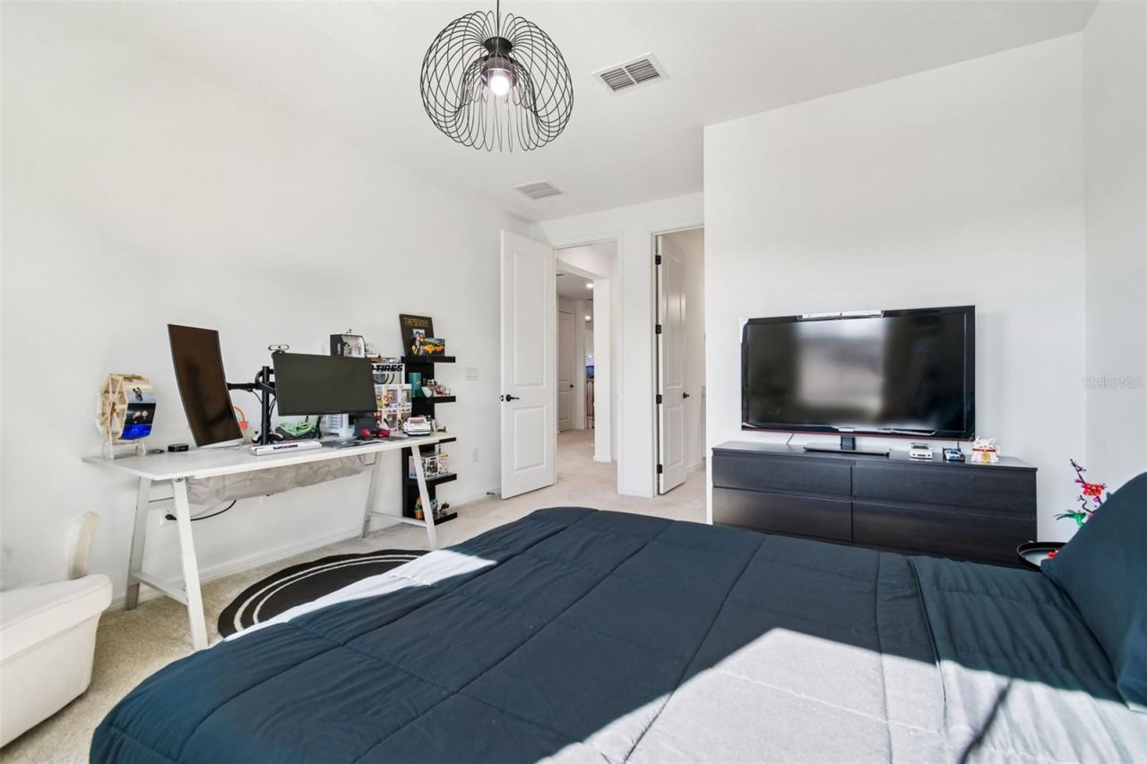 13816 Sharp Hawk Drive, Riverview, FL 33569 Photo