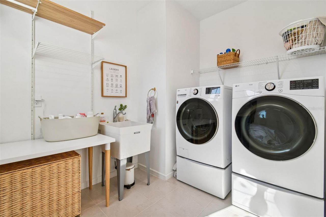 13816 Sharp Hawk Drive, Riverview, FL 33569 Photo