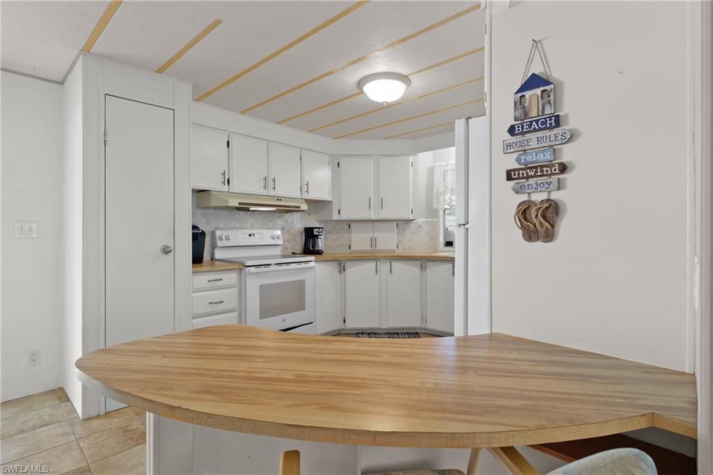 26060 Kings Rd , Bonita Springs, FL 34135 Photo