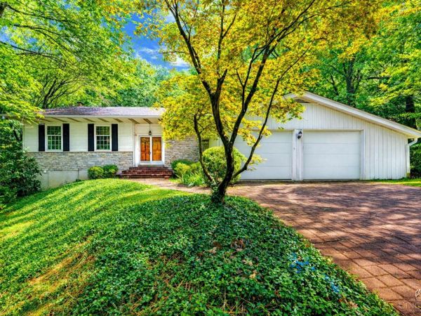 204 Brocdorf Drive, Wyoming, OH 45215