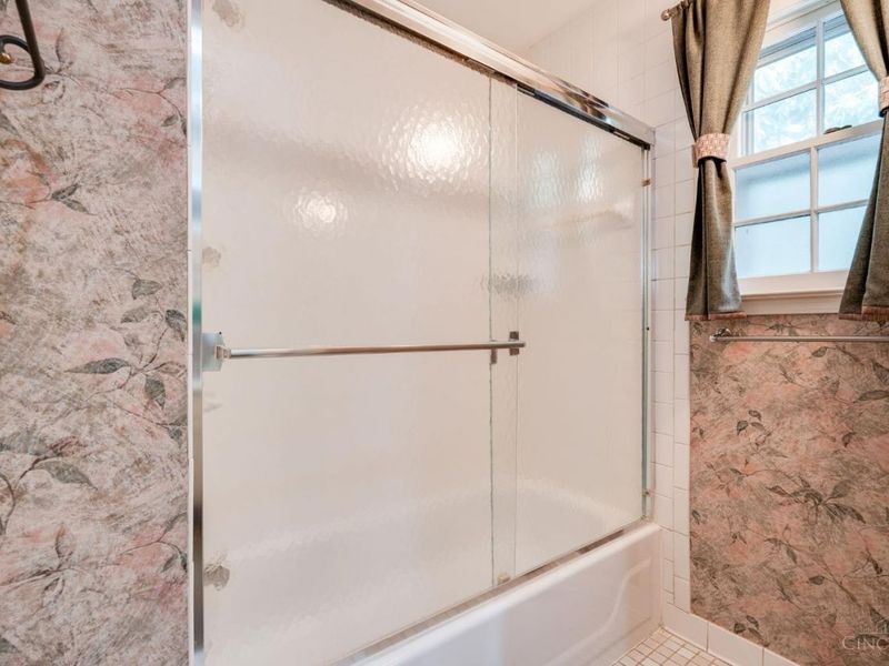 204 Brocdorf Drive, Wyoming, OH 45215 Photo 19