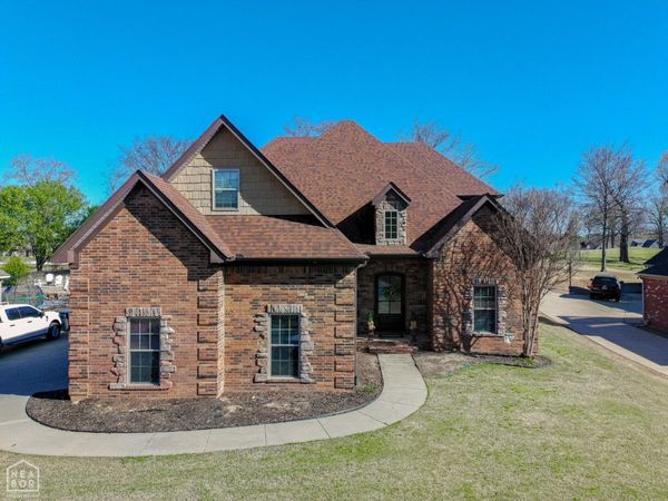 4408 Lochmoor Circle, Jonesboro, AR 72405