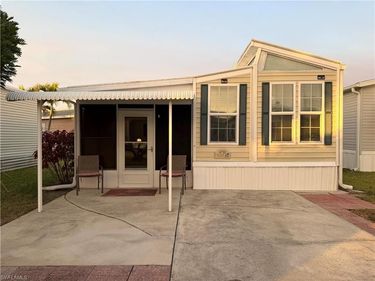 4710 Split Log LN W, ESTERO, FL 33928