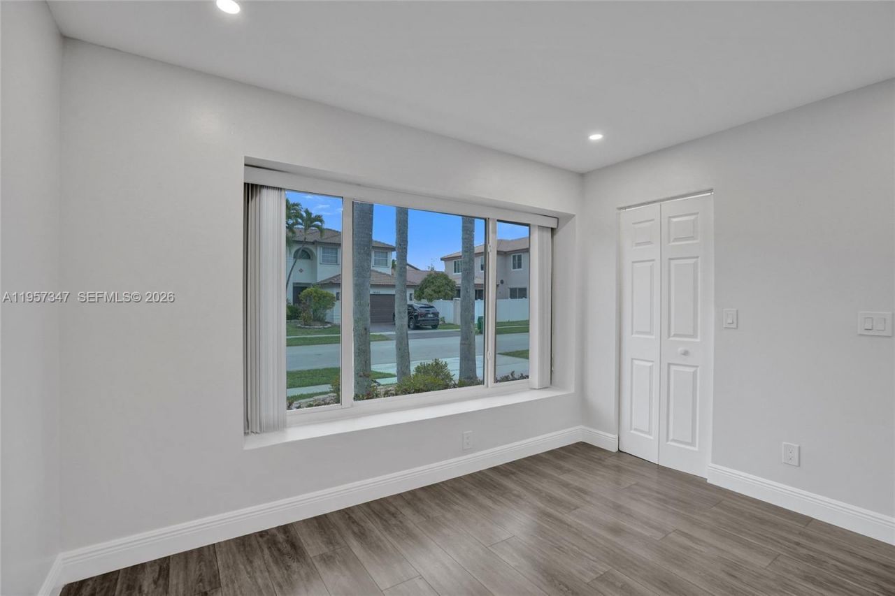 18034 SW 20th St, Miramar, FL 33029 Photo