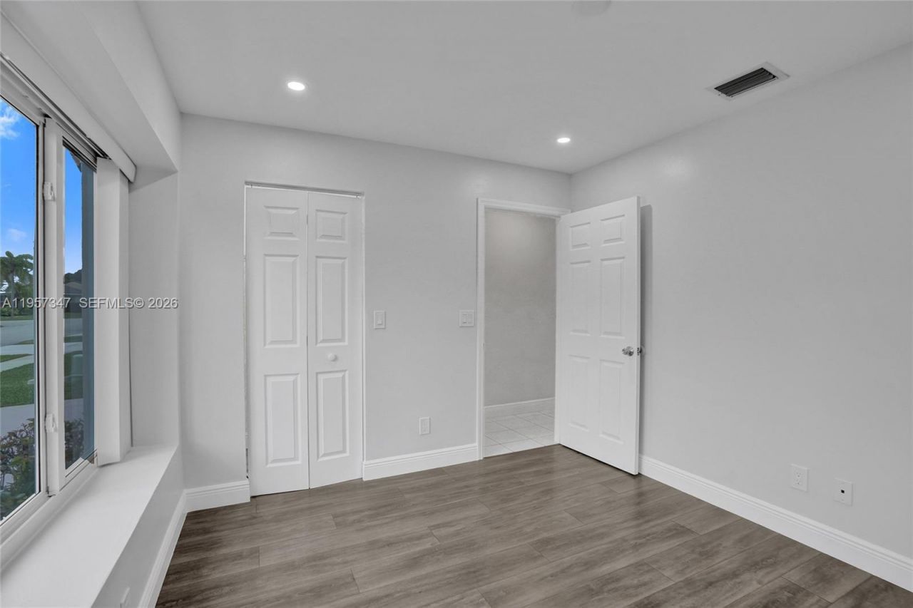 18034 SW 20th St, Miramar, FL 33029 Photo