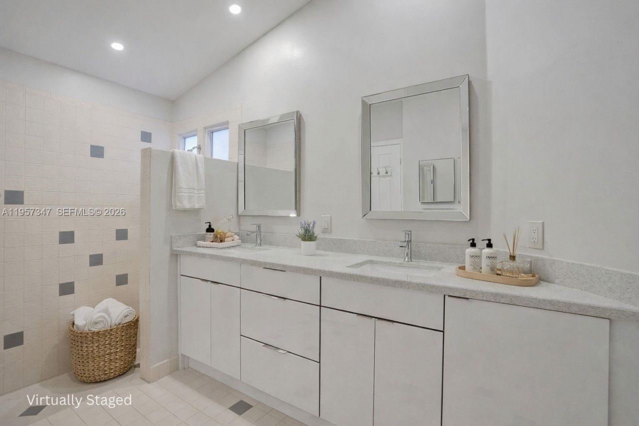 18034 SW 20th St, Miramar, FL 33029 Photo