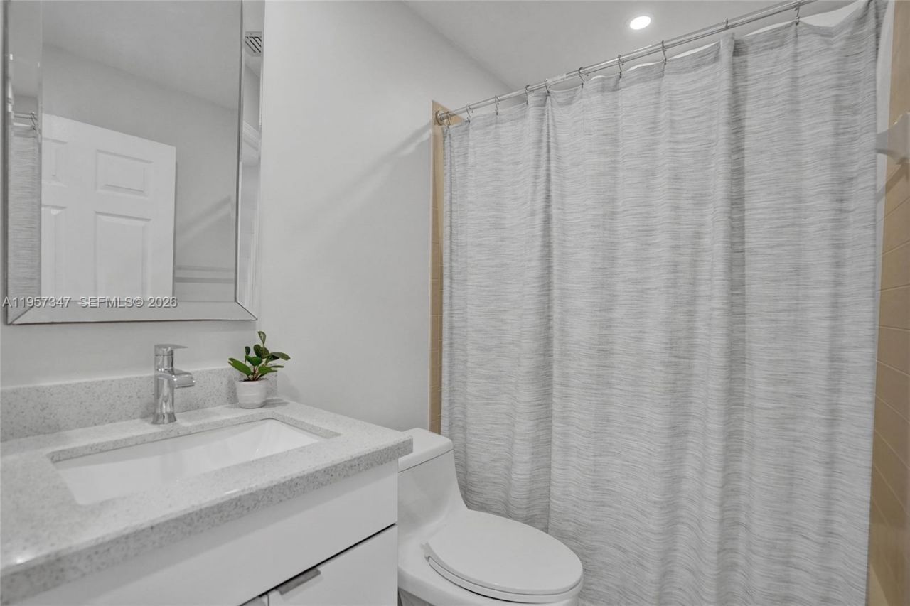 18034 SW 20th St, Miramar, FL 33029 Photo