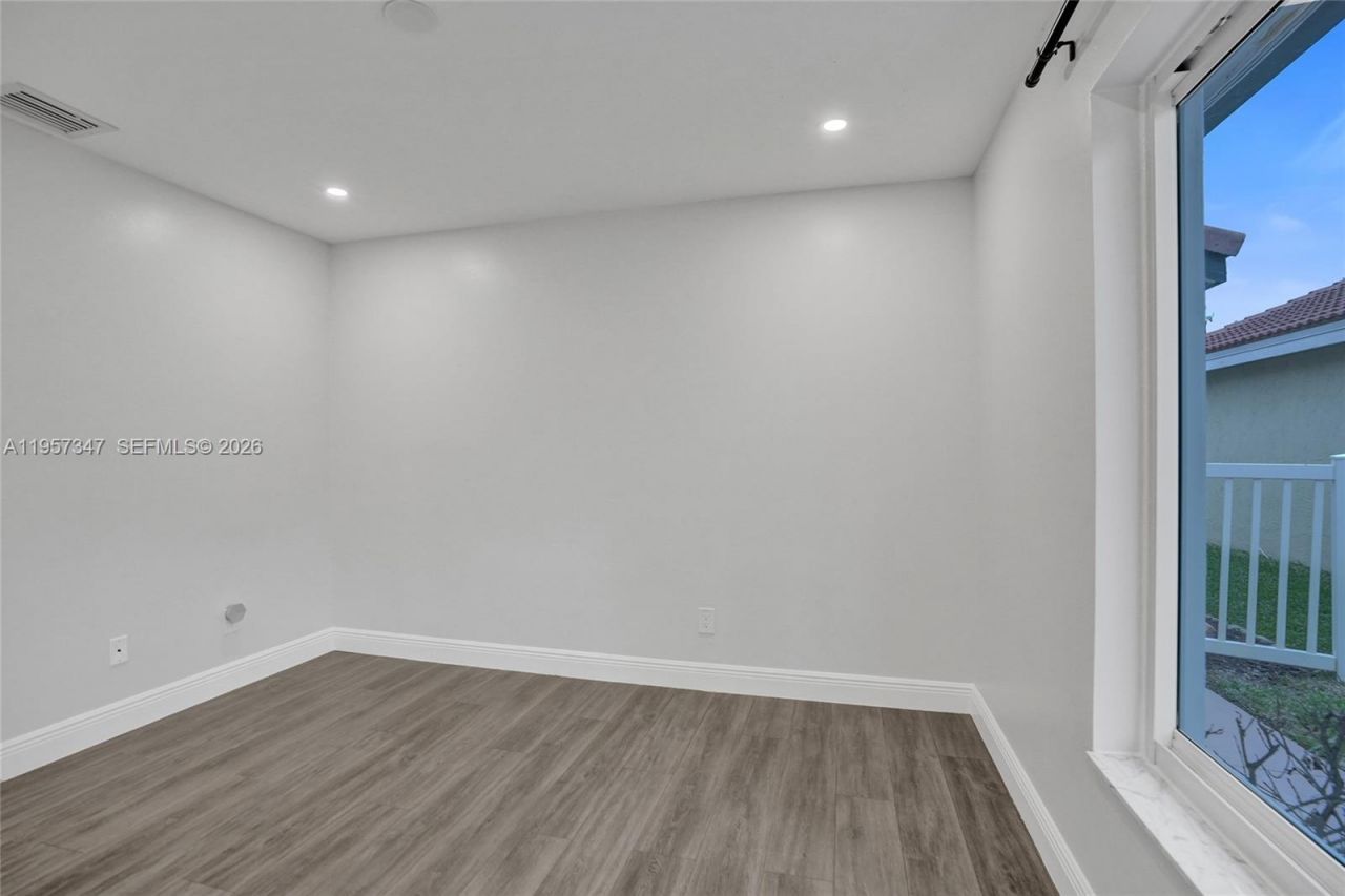 18034 SW 20th St, Miramar, FL 33029 Photo