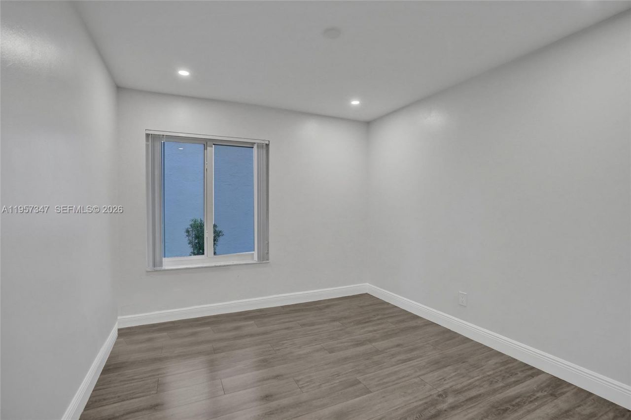 18034 SW 20th St, Miramar, FL 33029 Photo