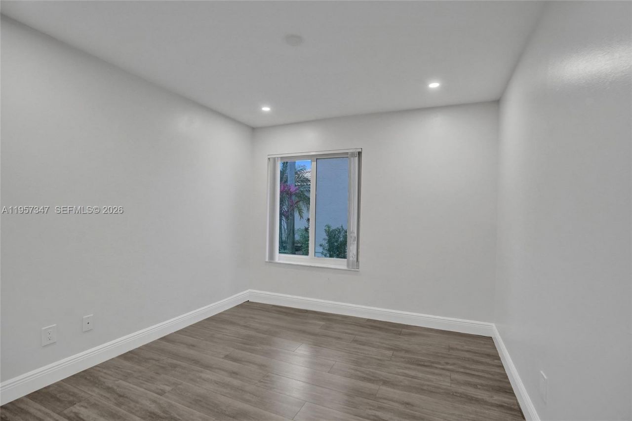 18034 SW 20th St, Miramar, FL 33029 Photo