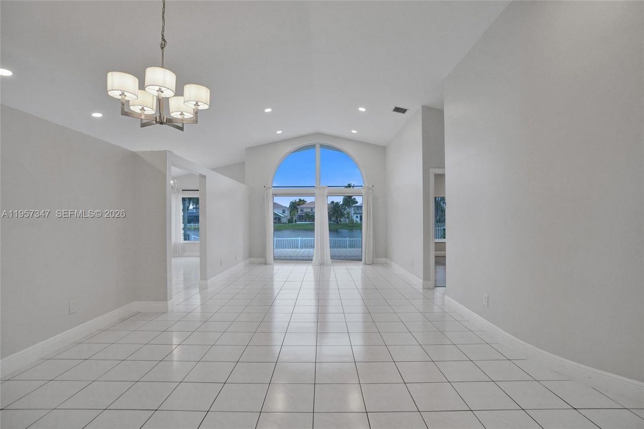 18034 SW 20th St, Miramar, FL 33029 Photo