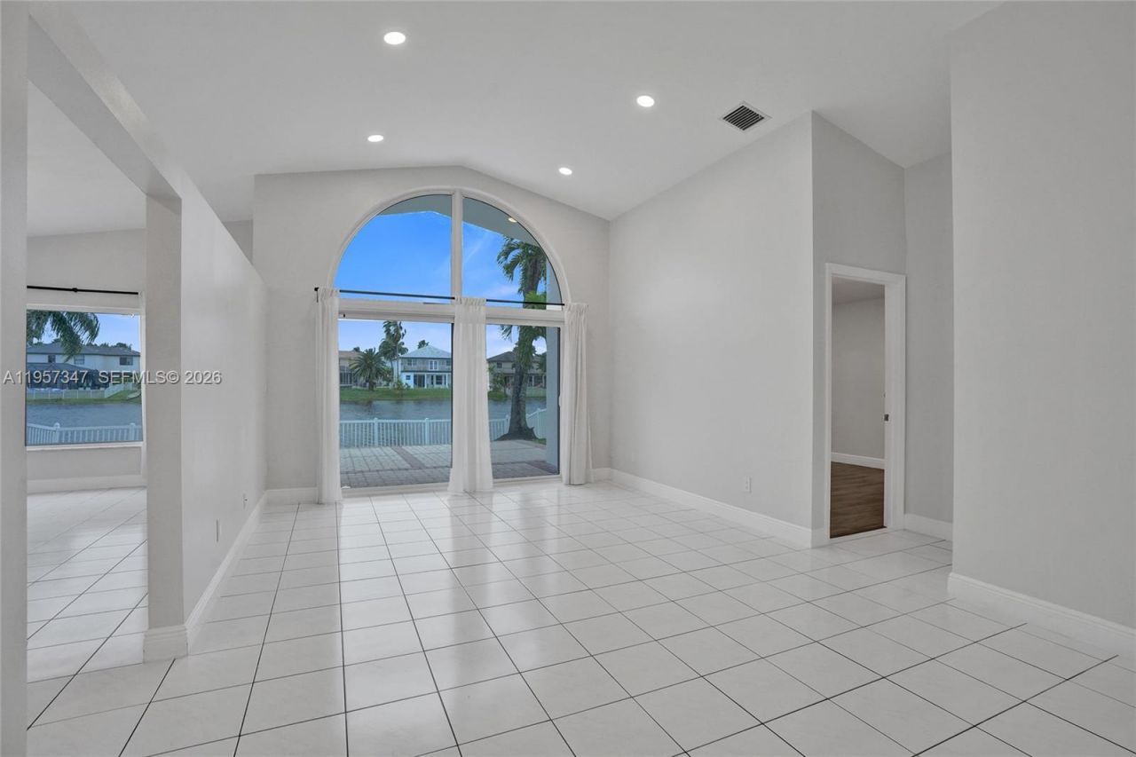 18034 SW 20th St, Miramar, FL 33029 Photo