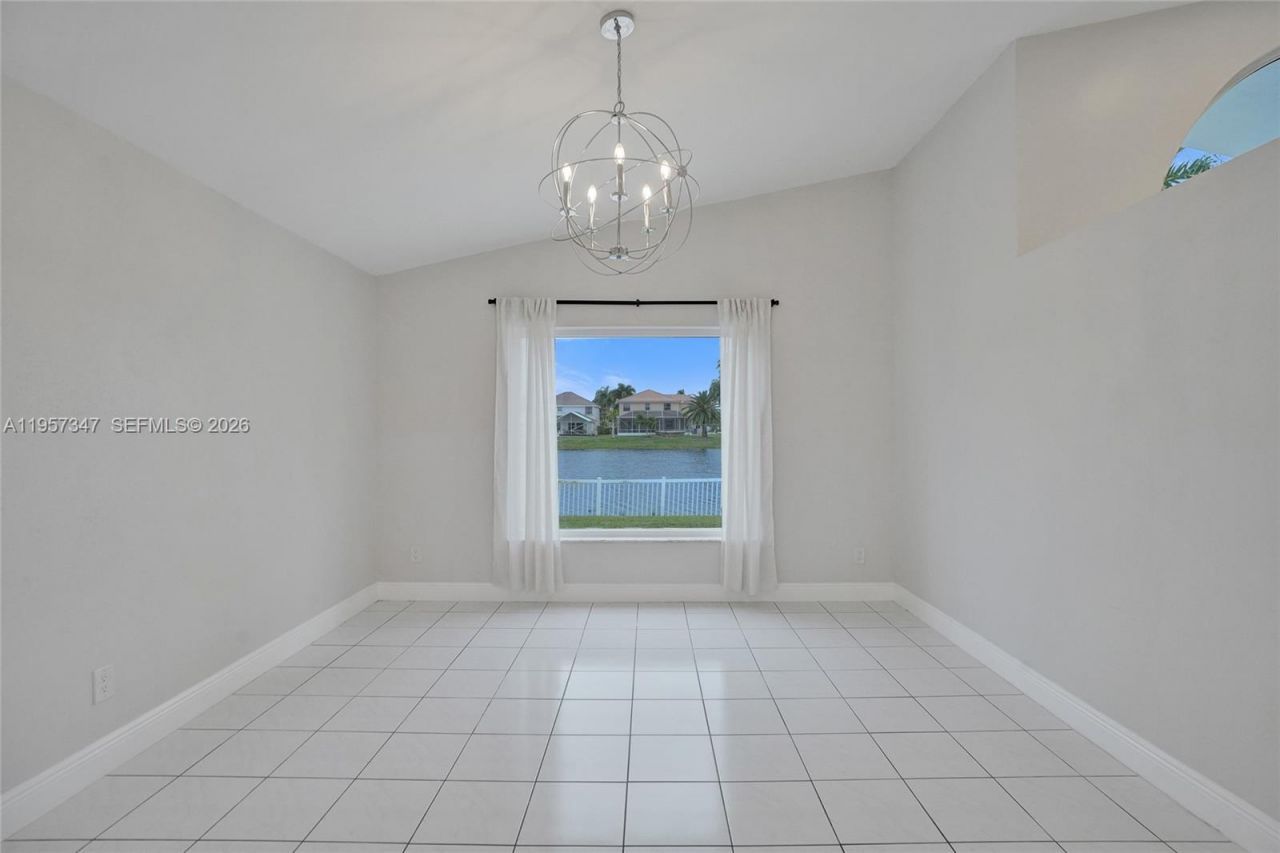 18034 SW 20th St, Miramar, FL 33029 Photo