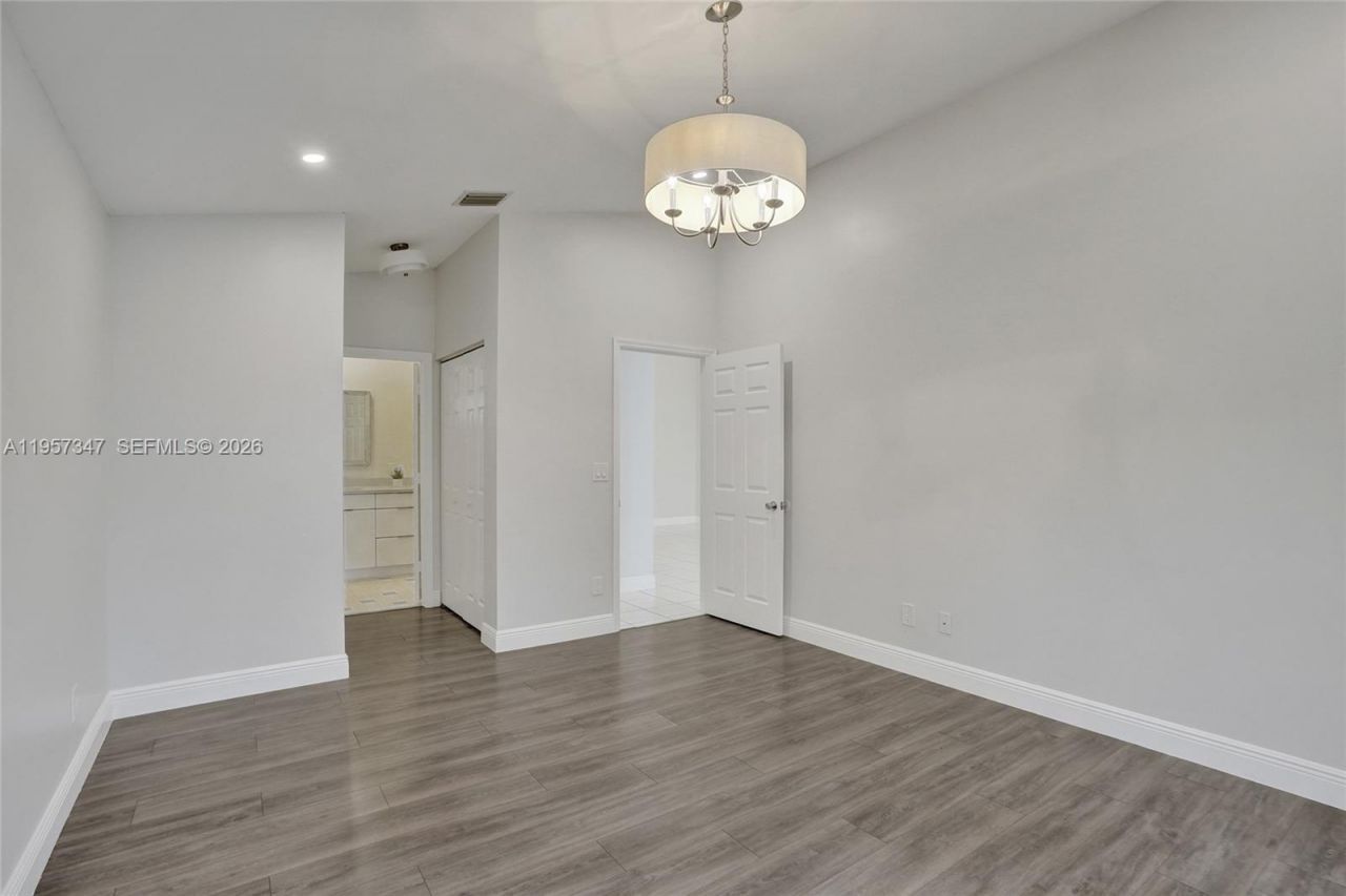 18034 SW 20th St, Miramar, FL 33029 Photo