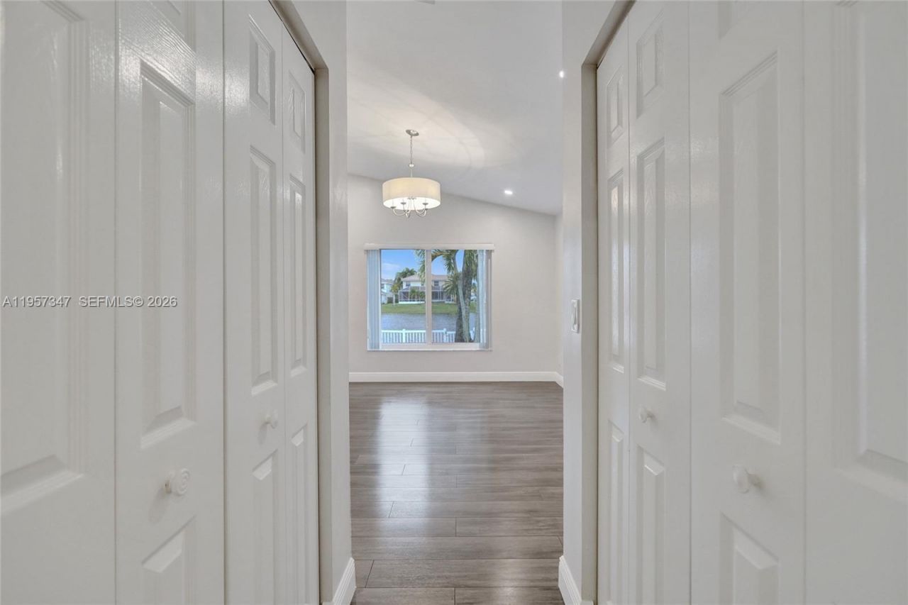 18034 SW 20th St, Miramar, FL 33029 Photo