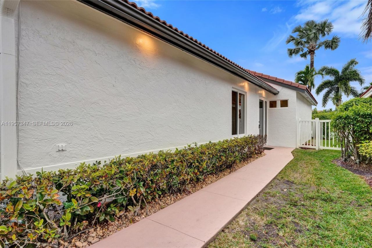 18034 SW 20th St, Miramar, FL 33029 Photo