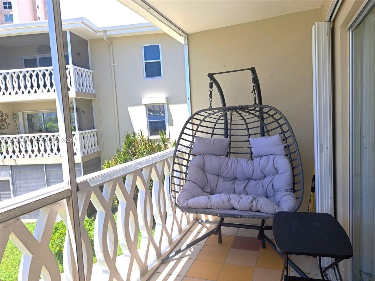 450 Golden Isles Dr , Unit 2B, Hallandale Beach, FL 33009 Photo