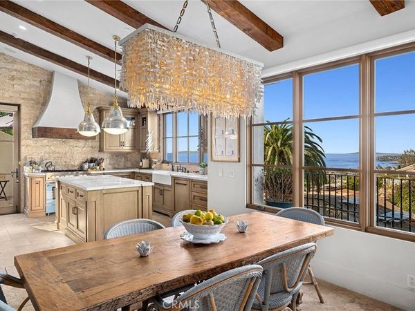 2100 Crestview Drive, Laguna Beach, CA 92651