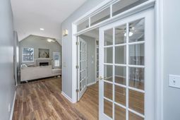 1319 Lark Lane photo 4