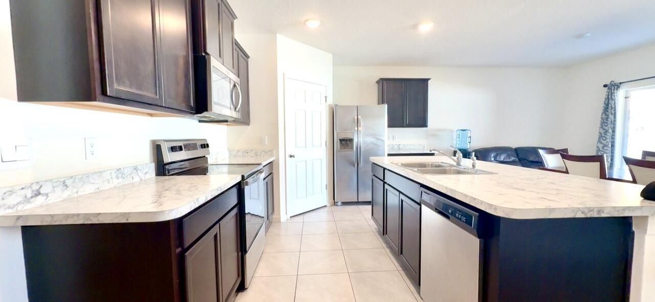 525 SW Twig Avenue, Port Saint Lucie, FL 34983 Photo