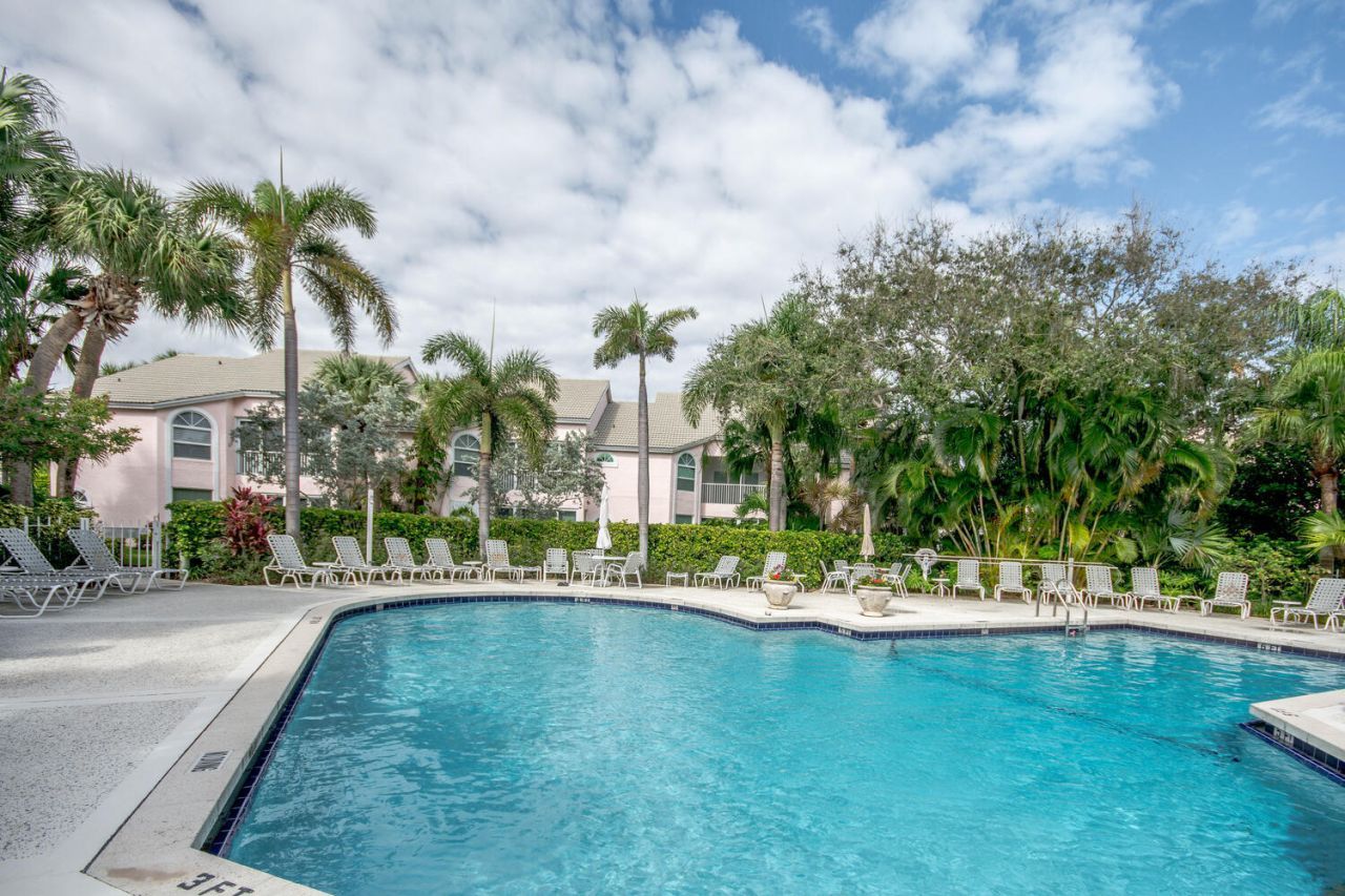 4205 Fairway Drive N, Unit 4205, Jupiter, FL 33477 Photo