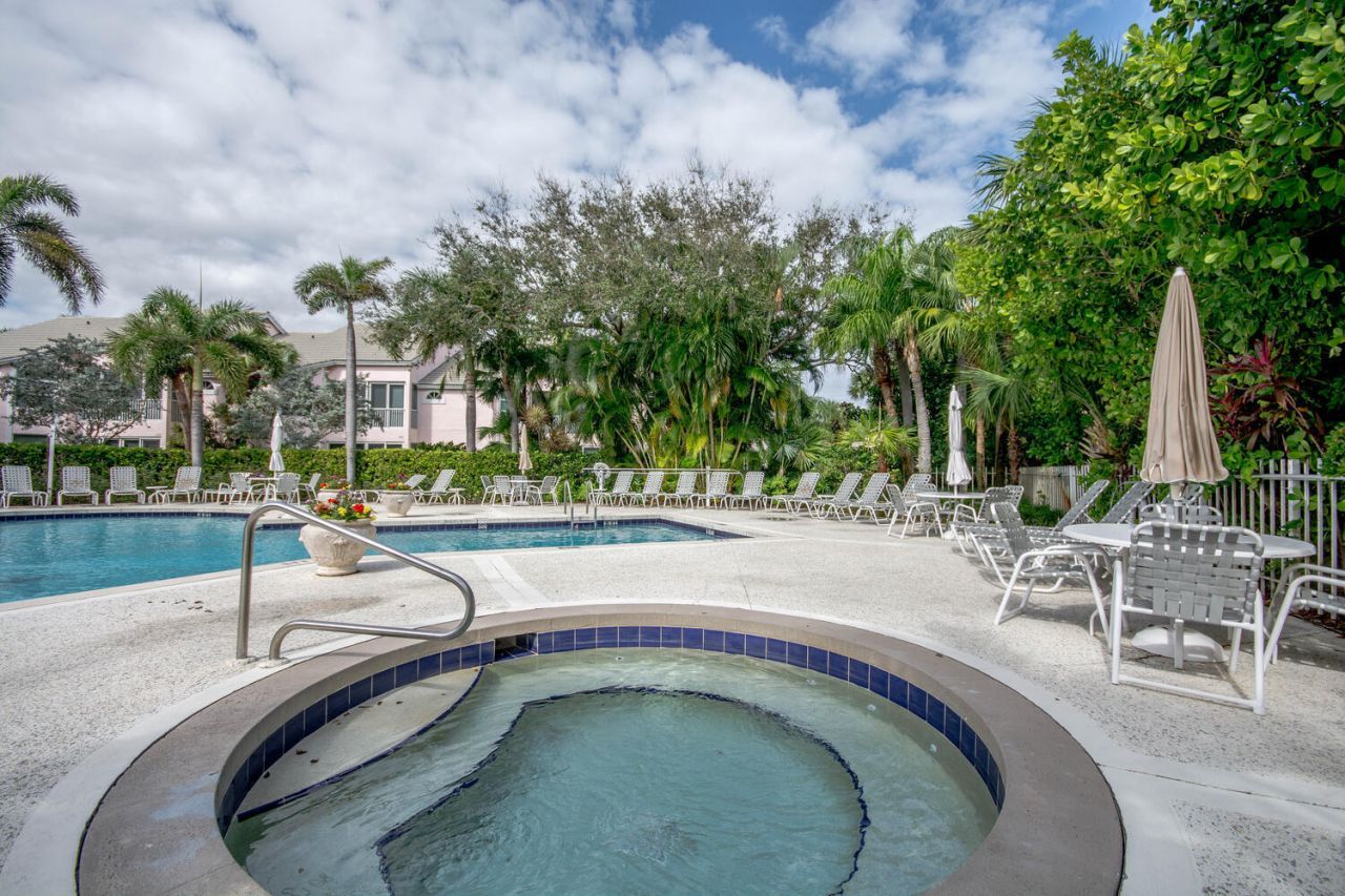 4205 Fairway Drive N, Unit 4205, Jupiter, FL 33477 Photo