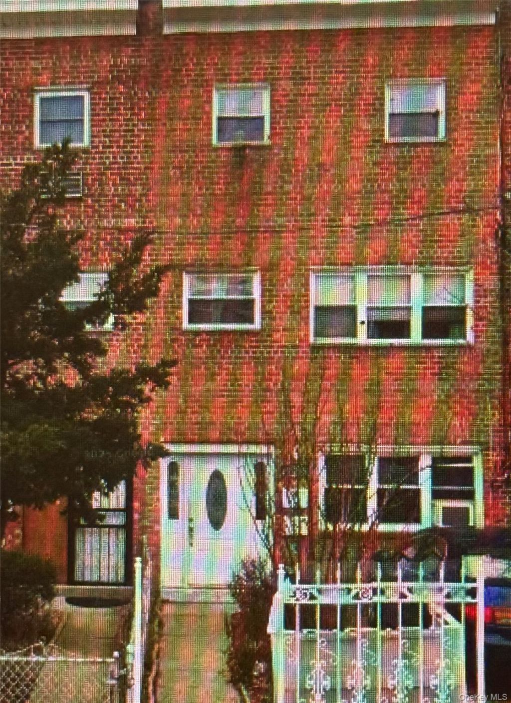 2242 Lacombe Avenue, Bronx, NY 10473 Main Photo