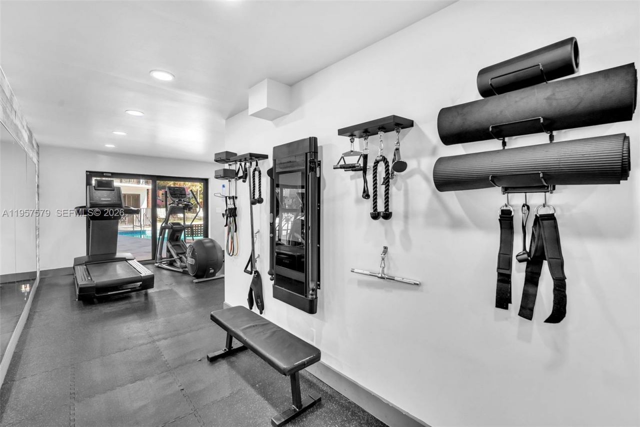 2029 N Ocean Blvd, Unit 106, Fort Lauderdale, FL 33305 Photo