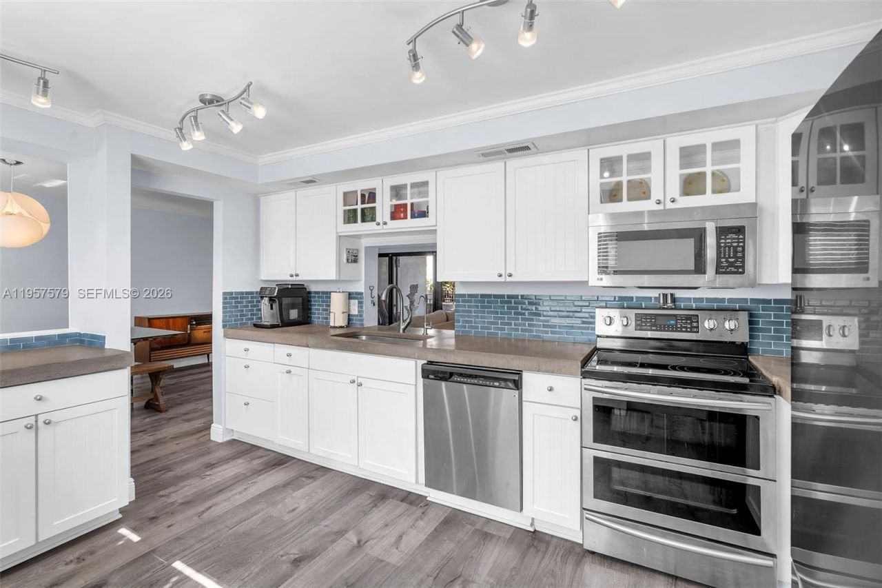 2029 N Ocean Blvd, Unit 106, Fort Lauderdale, FL 33305 Photo