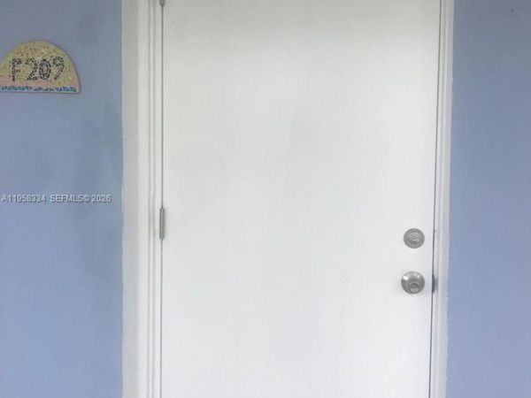 7570 SW 82nd St , Unit F209, Miami, FL 33143