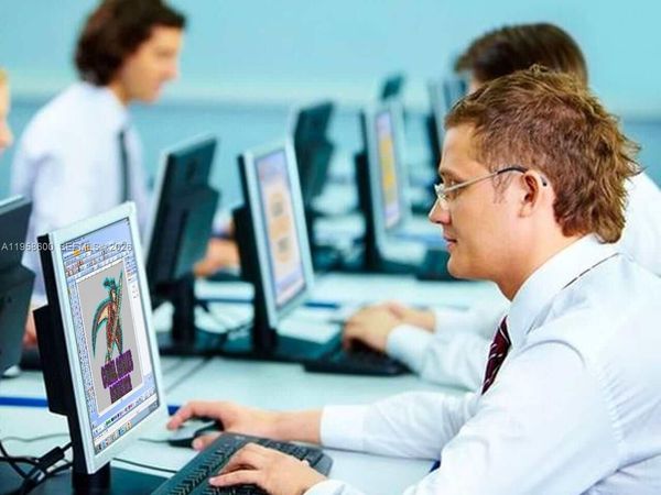 8400 NW 33rd St , Doral, FL 33122