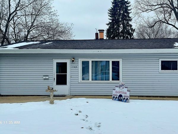 1149 Lafayette Street, Aurora, IL 60505