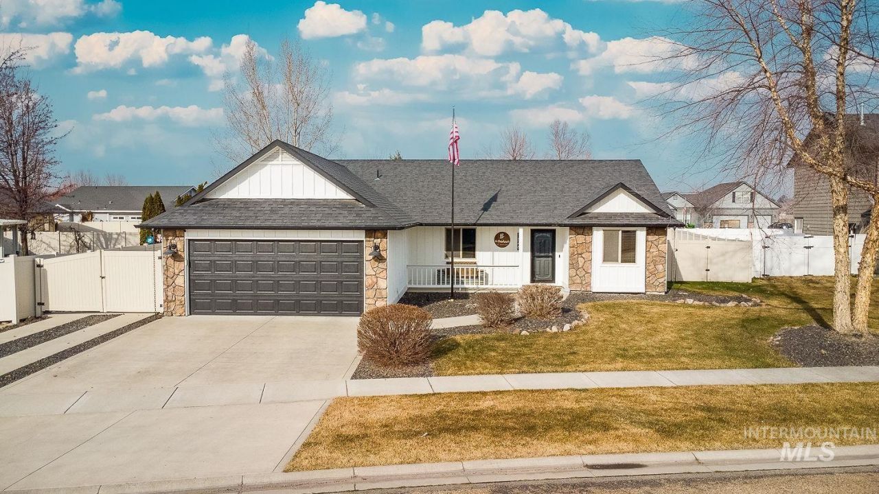1546 Fairway St, Middleton, ID 83644 Main Photo