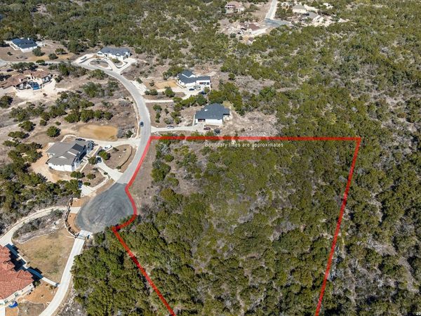 171 County Road 2814, Mico, TX 78056