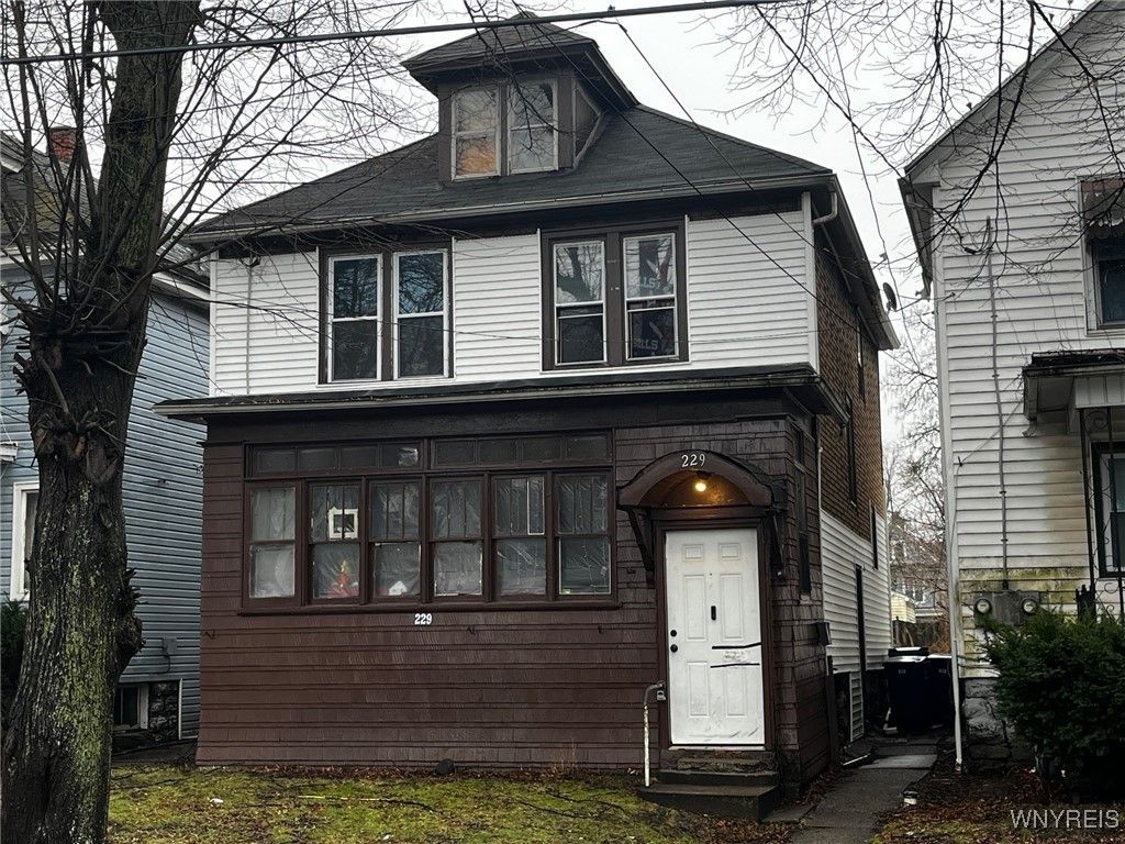 229 Benzinger Street, Buffalo, NY 14206 Main Photo