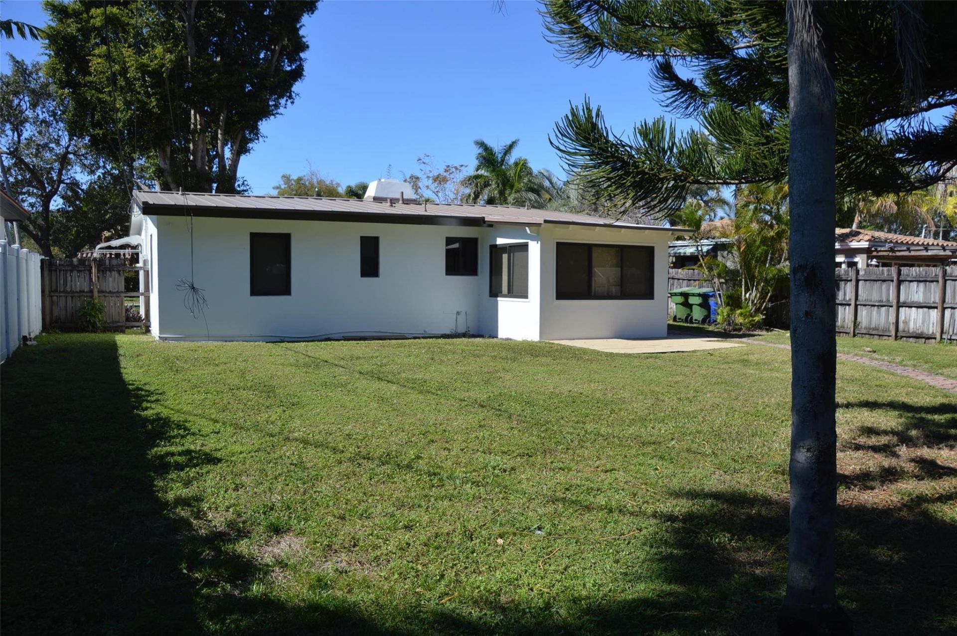 1430 NE 16th Avenue, Fort Lauderdale, FL 33304 Photo