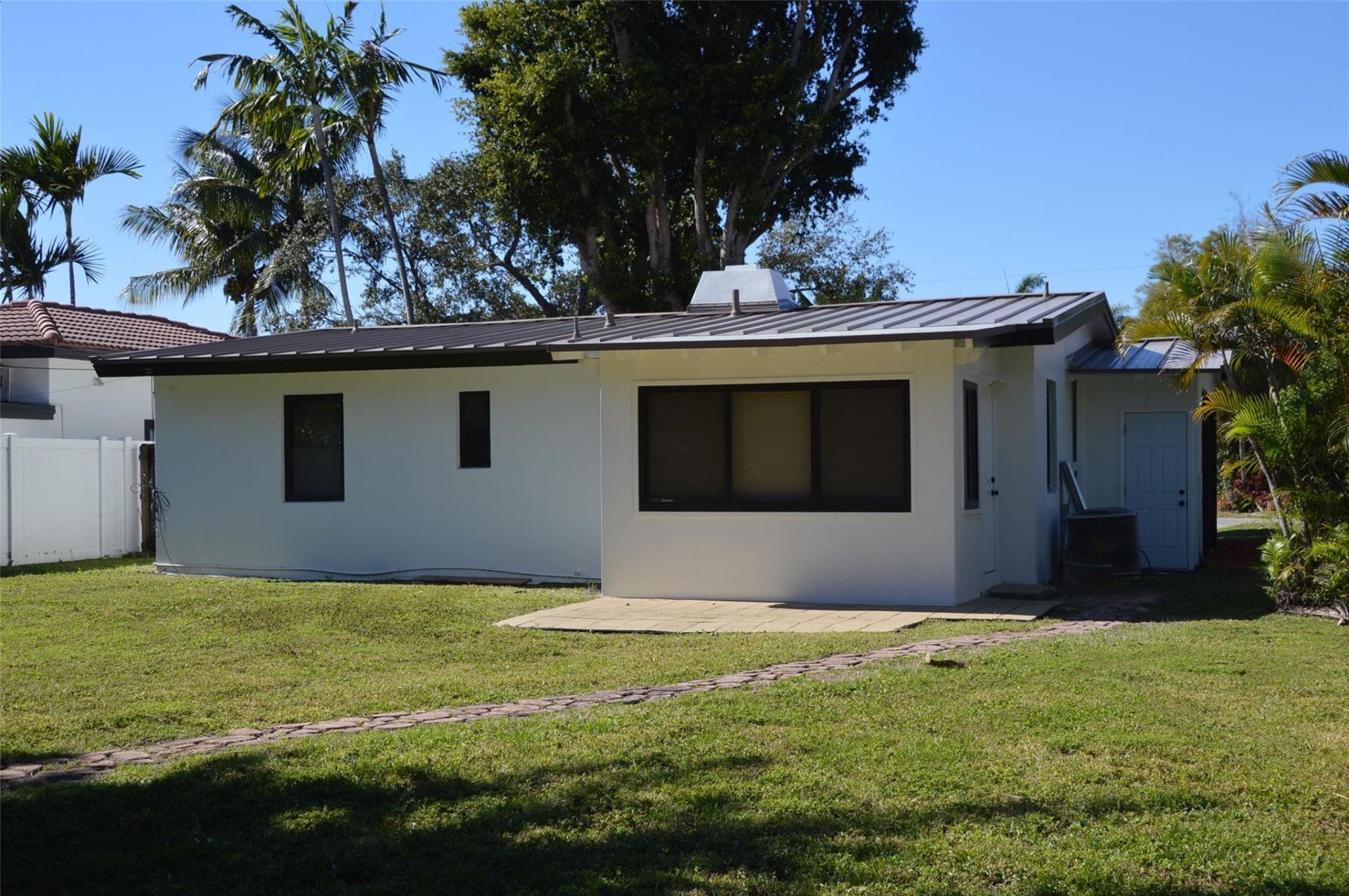 1430 NE 16th Avenue, Fort Lauderdale, FL 33304 Photo