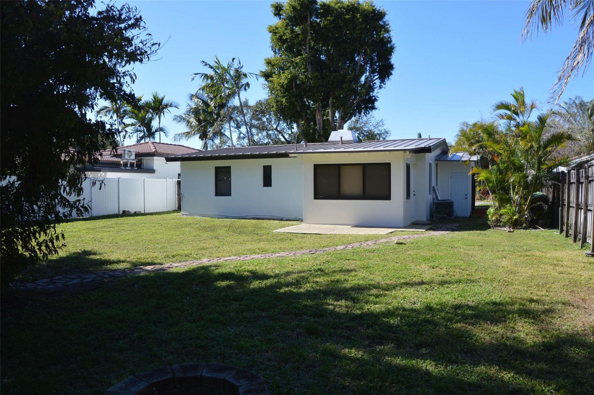 1430 NE 16th Avenue, Fort Lauderdale, FL 33304 Photo