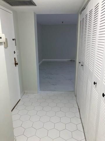 661 NE 195th Street, Unit 314, Miami, FL 33179 Photo