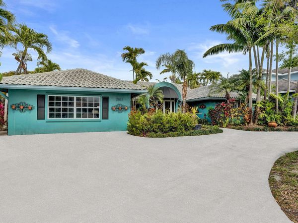 2831 NE 34th Court, Lighthouse Point, FL 33064