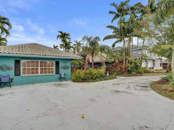 2831 NE 34th Court, Lighthouse Point, FL 33064