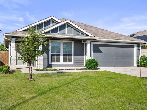 910 Comal RUN, Hutto, TX 78634