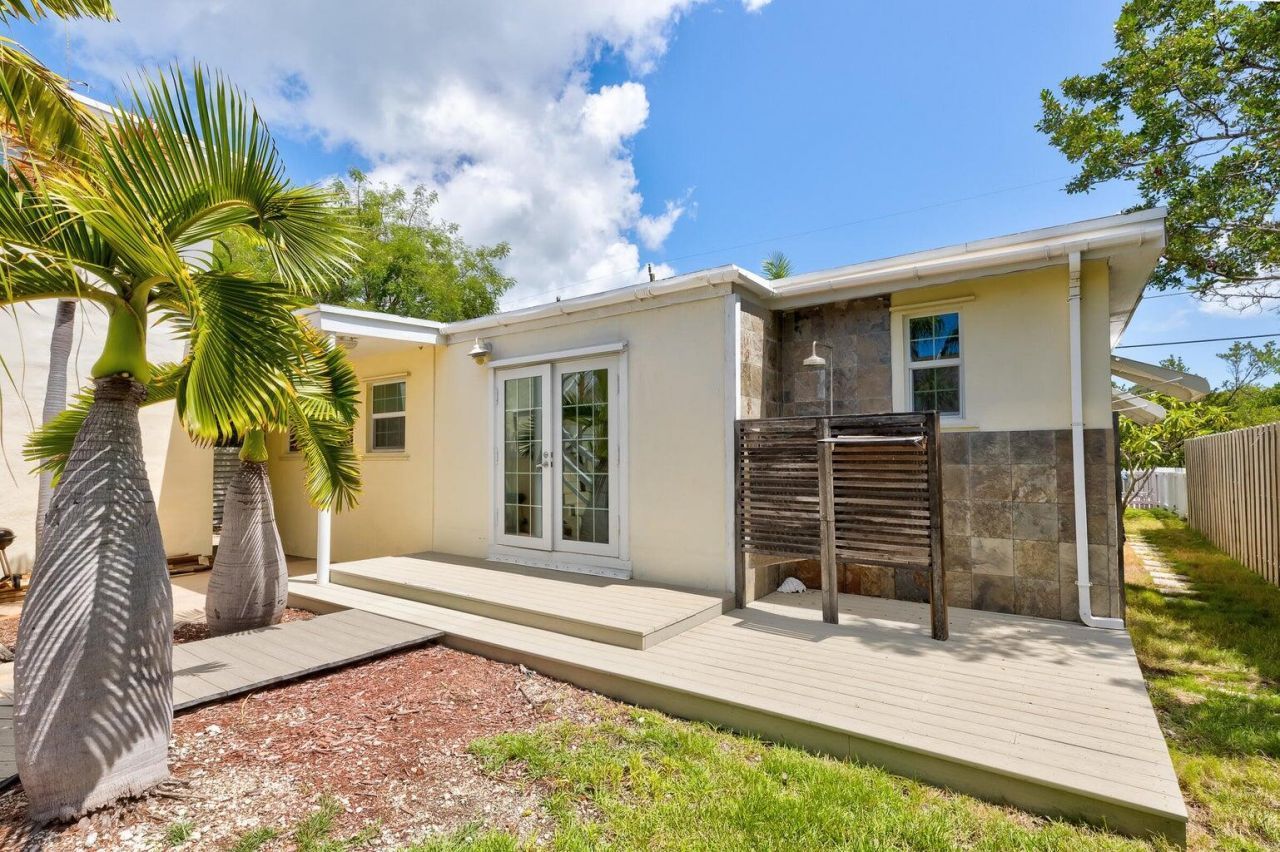 157 Caloosa Street, Islamorada, FL 33070 Photo