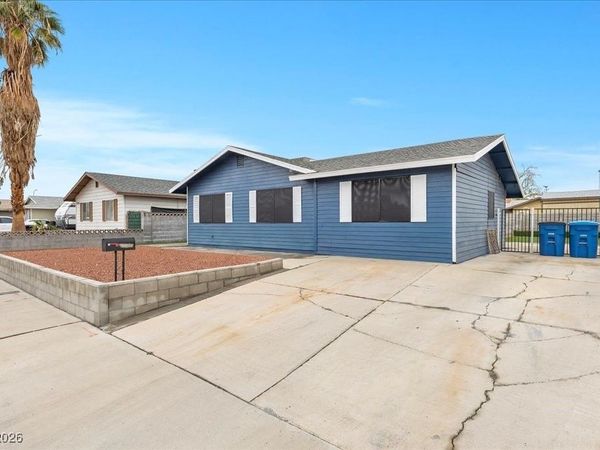 6440 Bugbee Avenue, Las Vegas, NV 89103